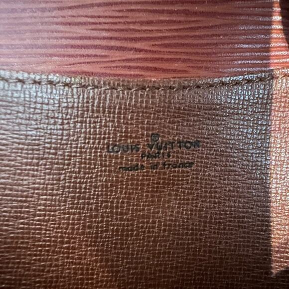 Louis Vuitton Vintage 80s Epi Leather Montaigne 20 Fawn Envelope Clutch Pouch - Picture 13 of 15